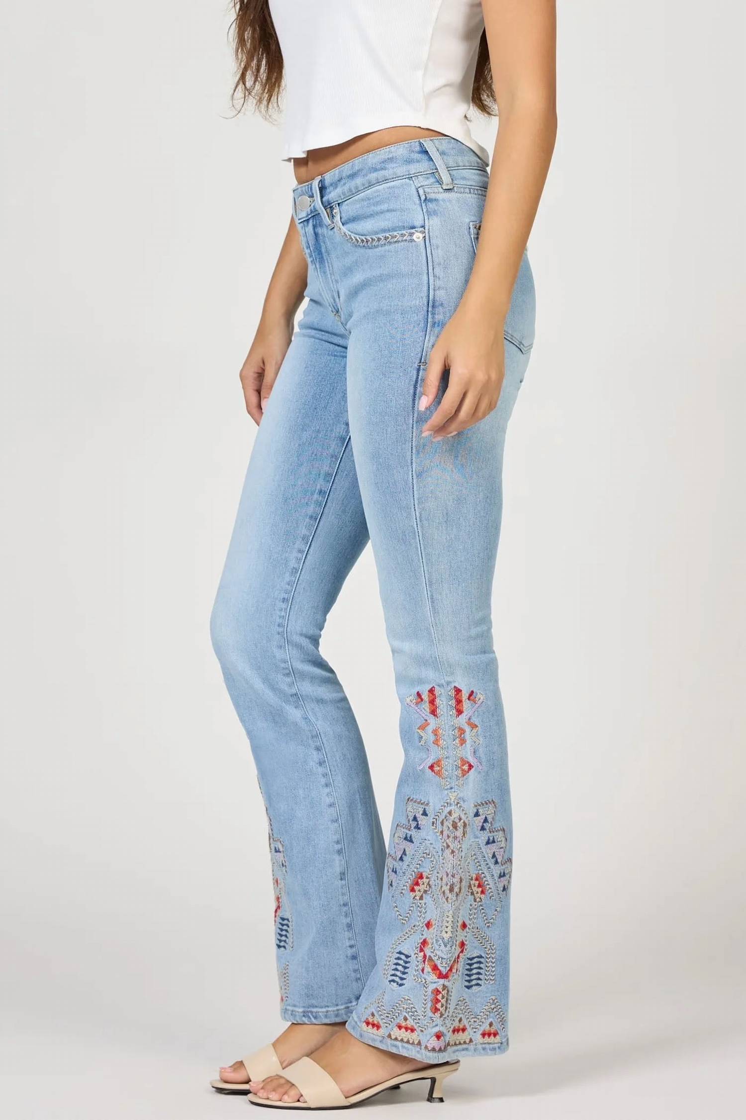 DEAR JOHN DENIM Jaxtyn Mid-Rise Jean in denim - women's jeans - detail view