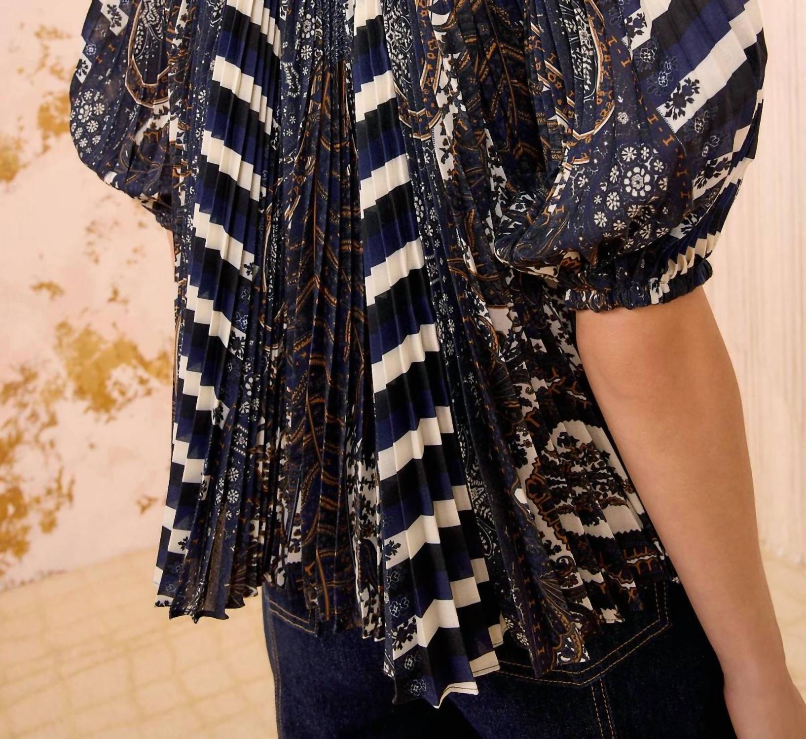 Ulla Johnson - Dafne Pleated Short Sleeve Blouse