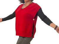 Made In Italy - Sleeveless throw over sweater top