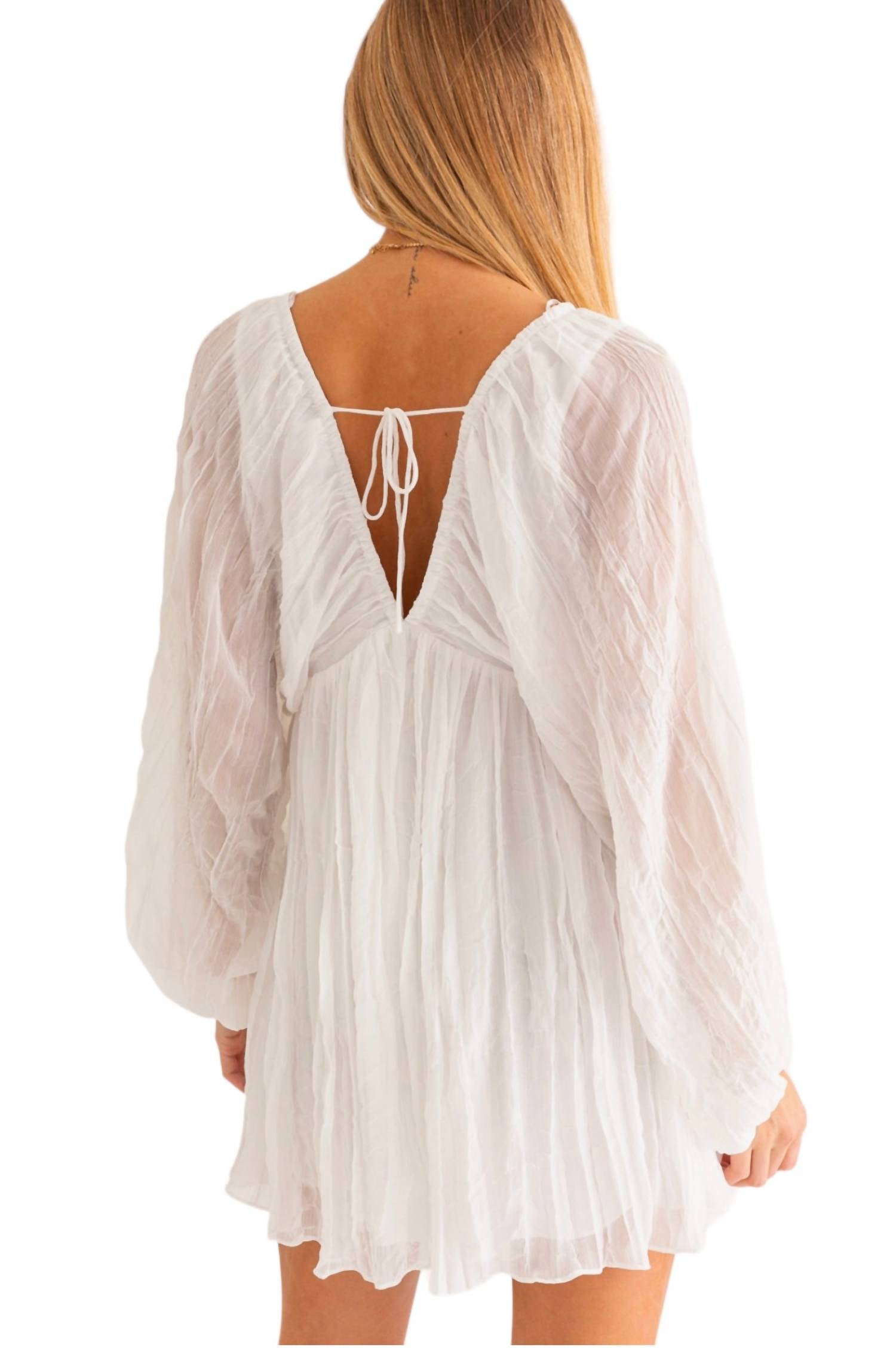 Le Lis - Sheer Long Sleeve Above Knee Dress