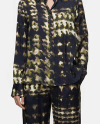 Closed - Straight Cut Button Down Top