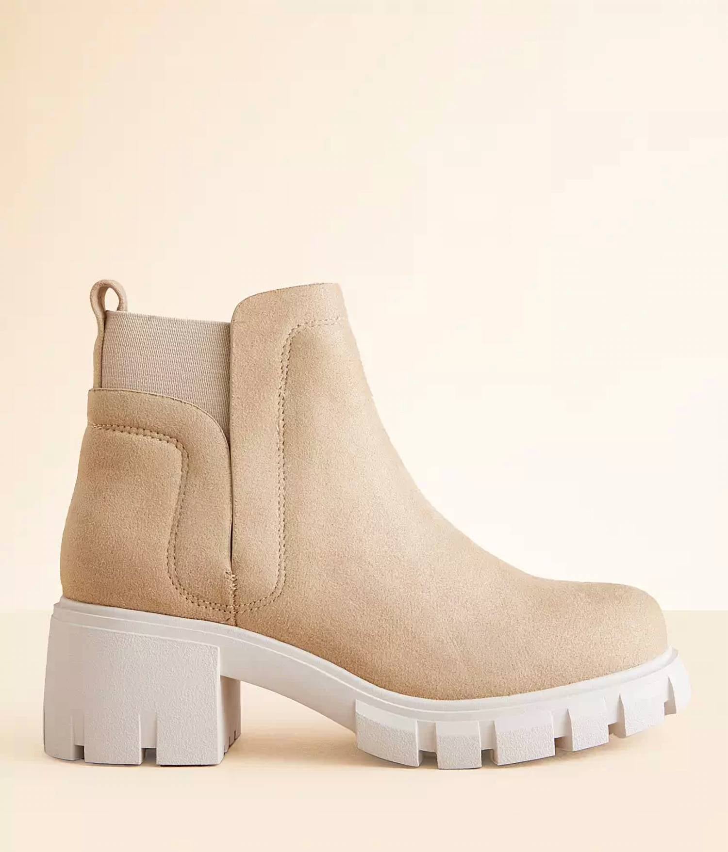 Soda - Women's Ritah Lug Chelsea Ankle Boots