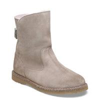 BIRKENSTOCK Women's Uppsala Shearling Boots in gray taupe - women's shoe - detail view