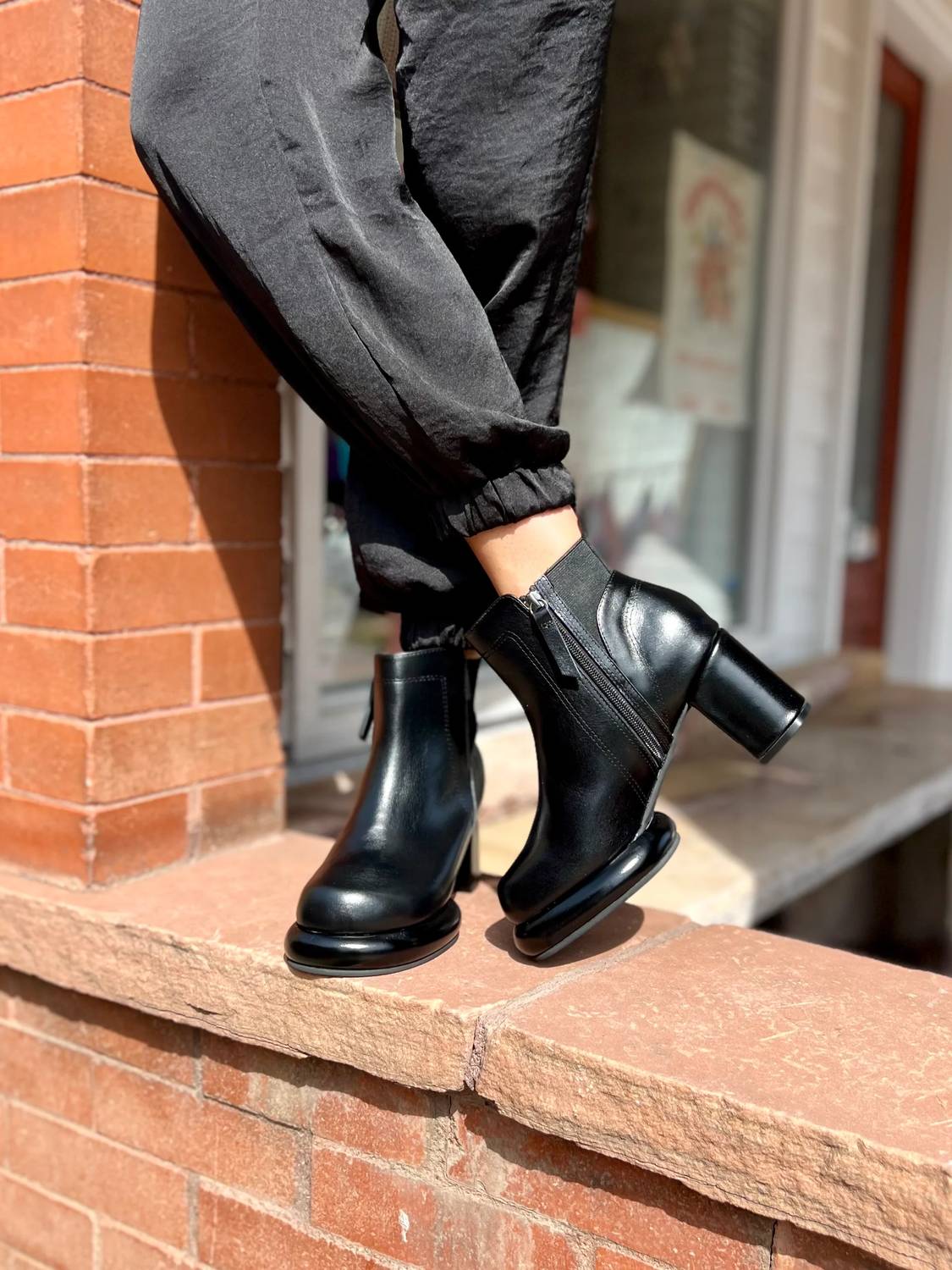 All Black - Women's Mod Easy Bootie