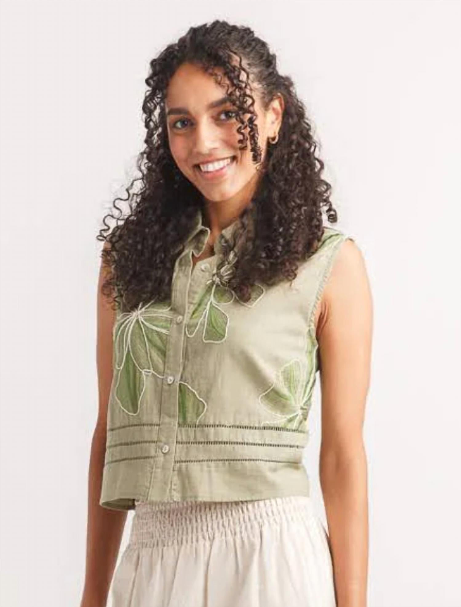 Papillon - Flower Embroidery Collared Sleeveless Crop Top