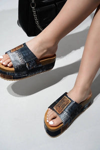 Cape Robbin - Women's Hacha Platform Slide Sandal