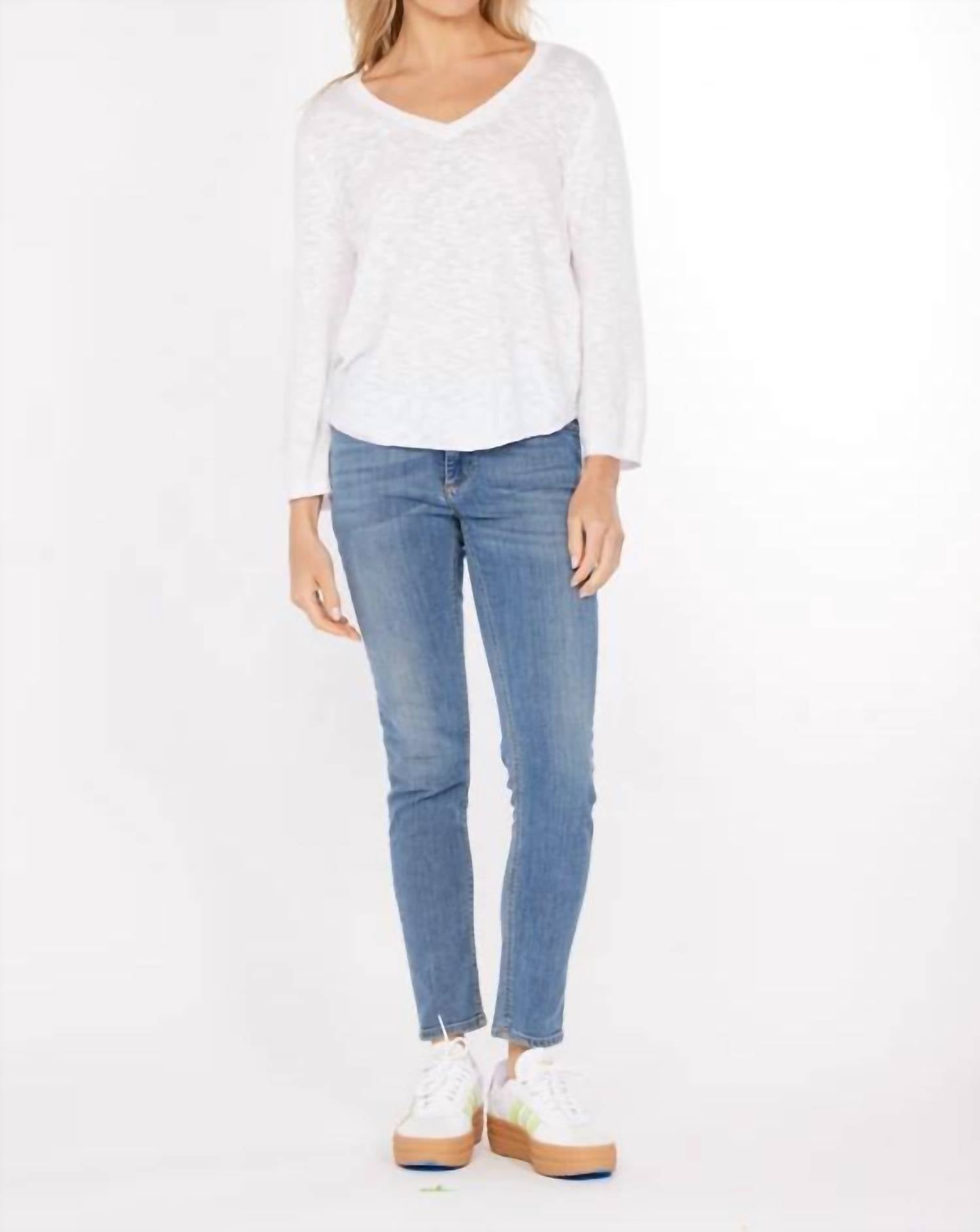 Mododoc - Lightweight V-neck Sweater