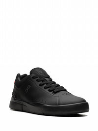 On - Men’s Roger Advantage Sneakers