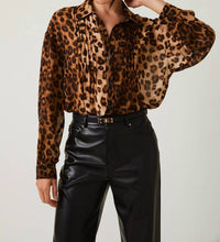 Le Lis - Sydney Leopard Print Blouse
