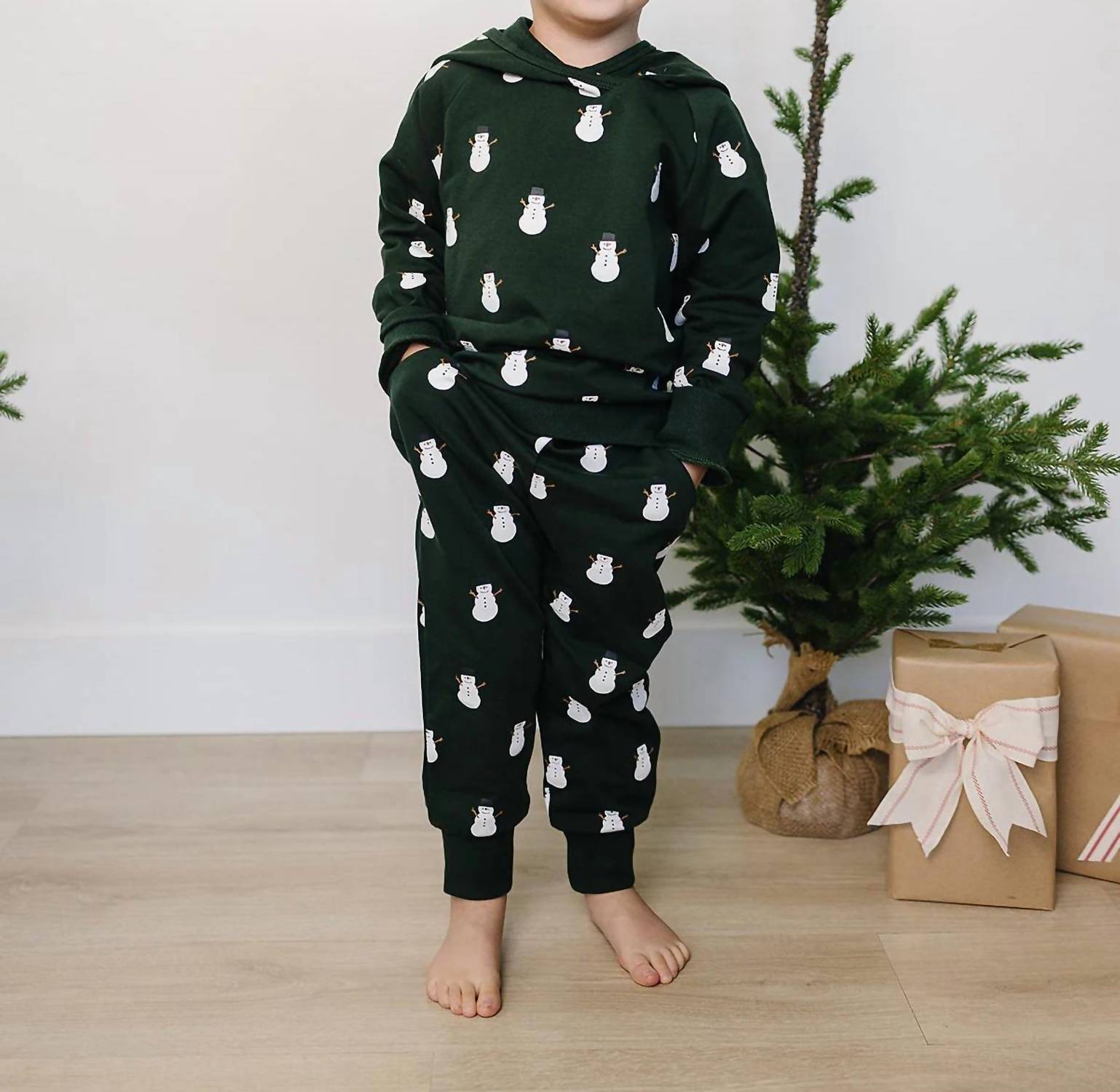 MEBIE BABY Snowman Hooded French Terry Set in green - item - detail view