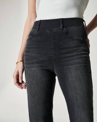 Spanx - Ankle Straight Leg Jean