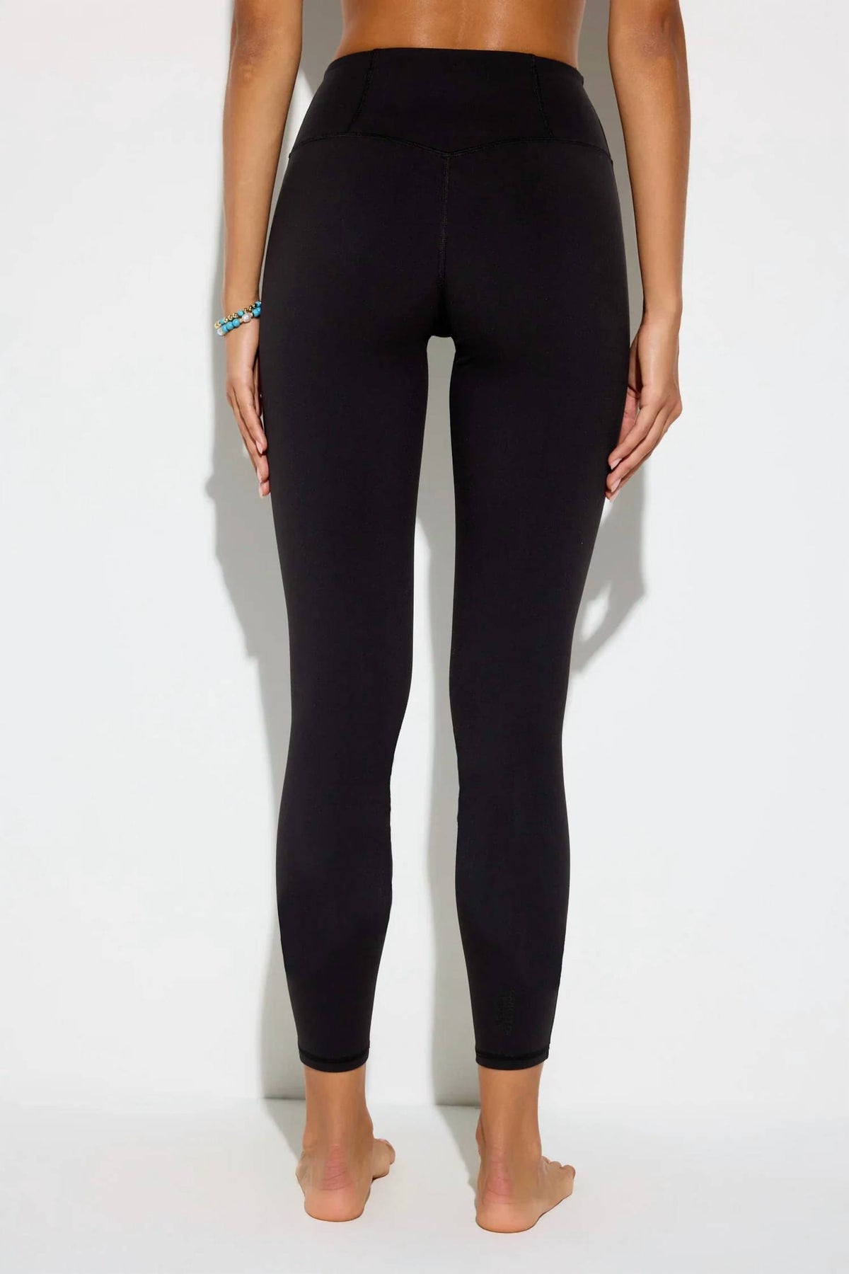 Spiritual Gangster - Nirvana Om Crochet Leggings