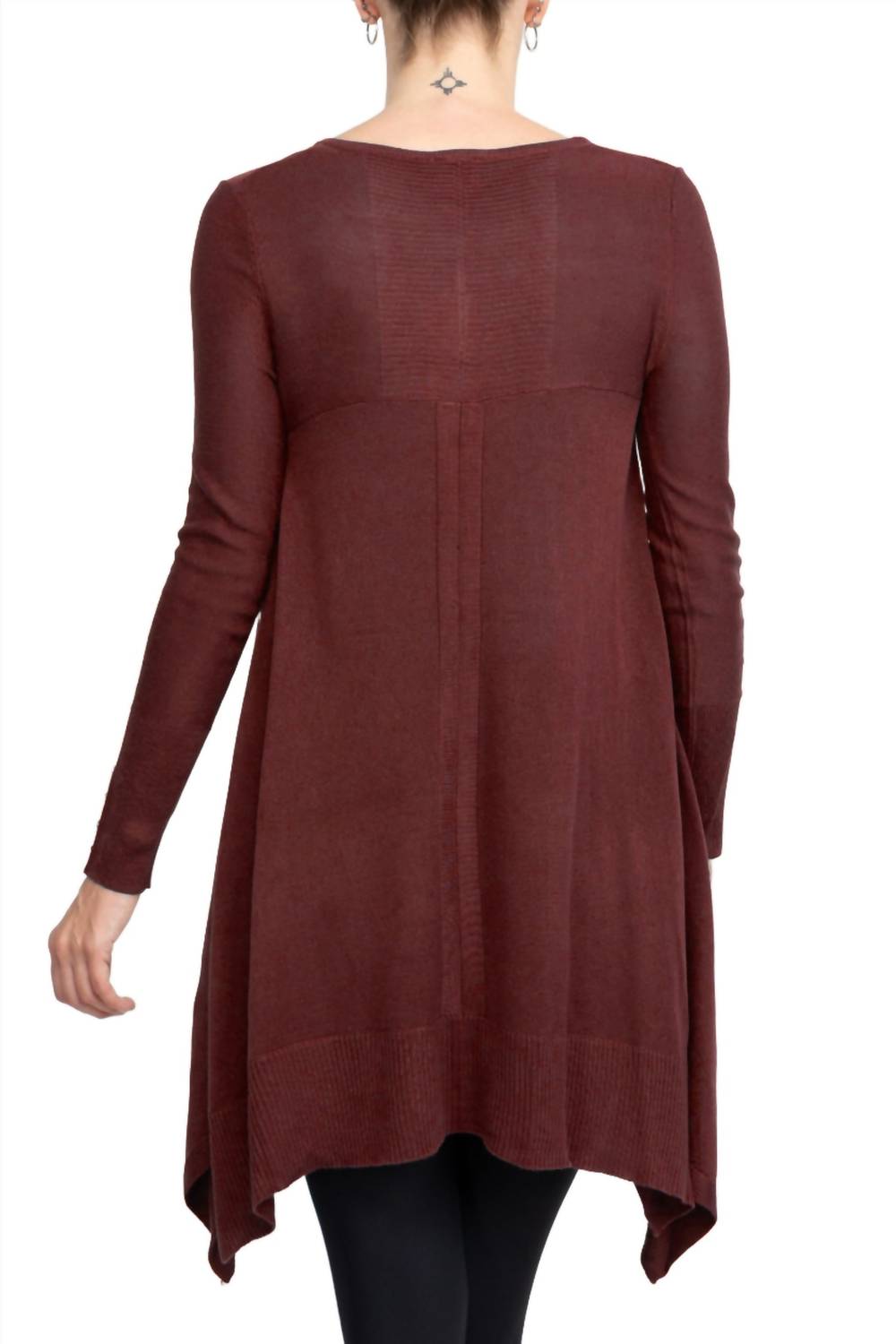 Cupio - V-neck Long Sleeve High Low Hem Top