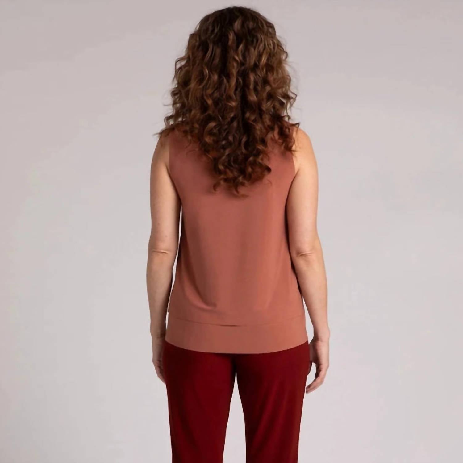 Sympli - Sleeveless Double Layer Shell Top