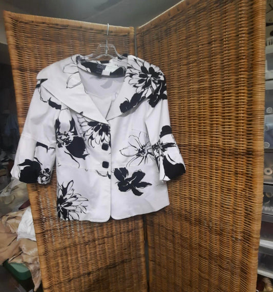 Clara Sun Woo - Floral Jacket With Exaggerated Collar