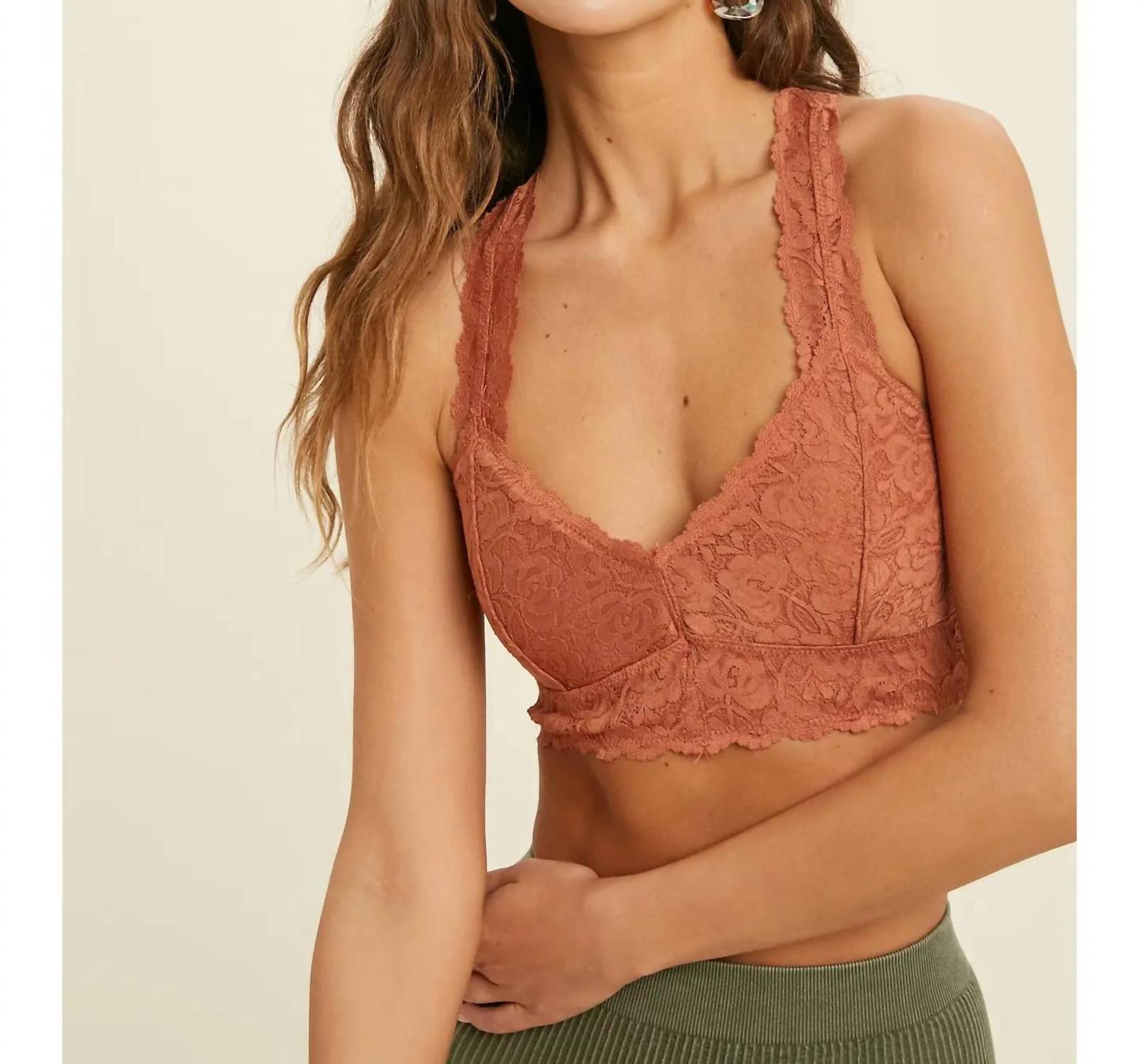 Wishlist - Racerback Scalloped Lace Bralette
