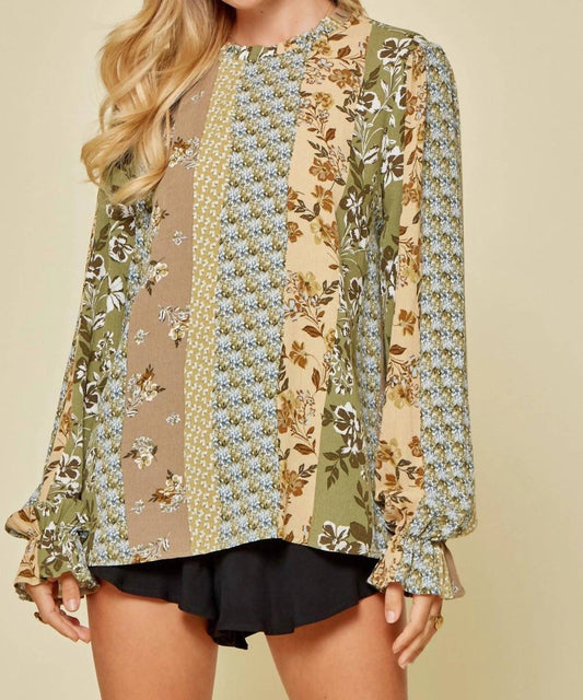 Andree By Unit - Mixed Floral Ruffle Sleeve Blouse