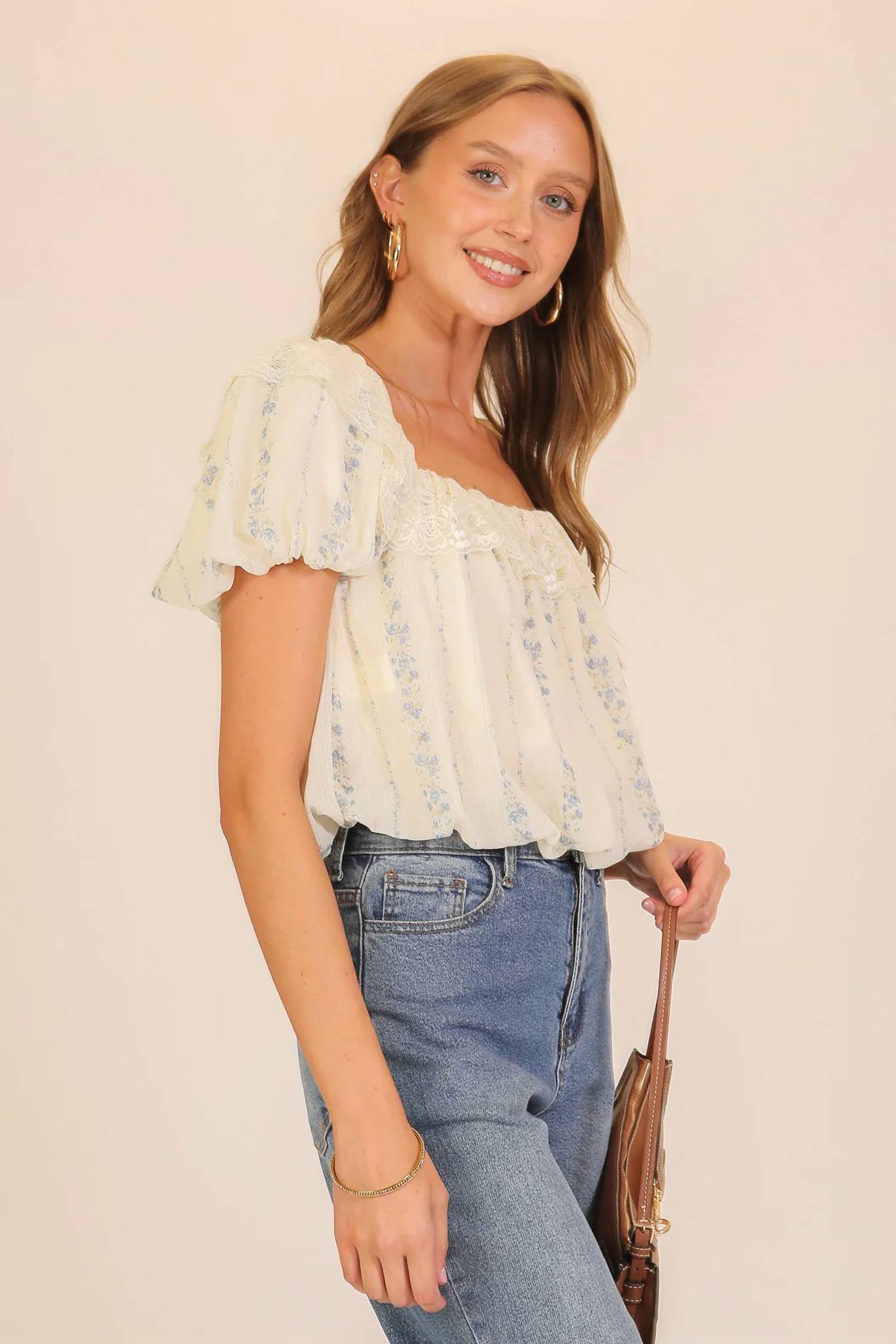 Lumiere - Lace Trim Floral Puff Sleeve Blouse