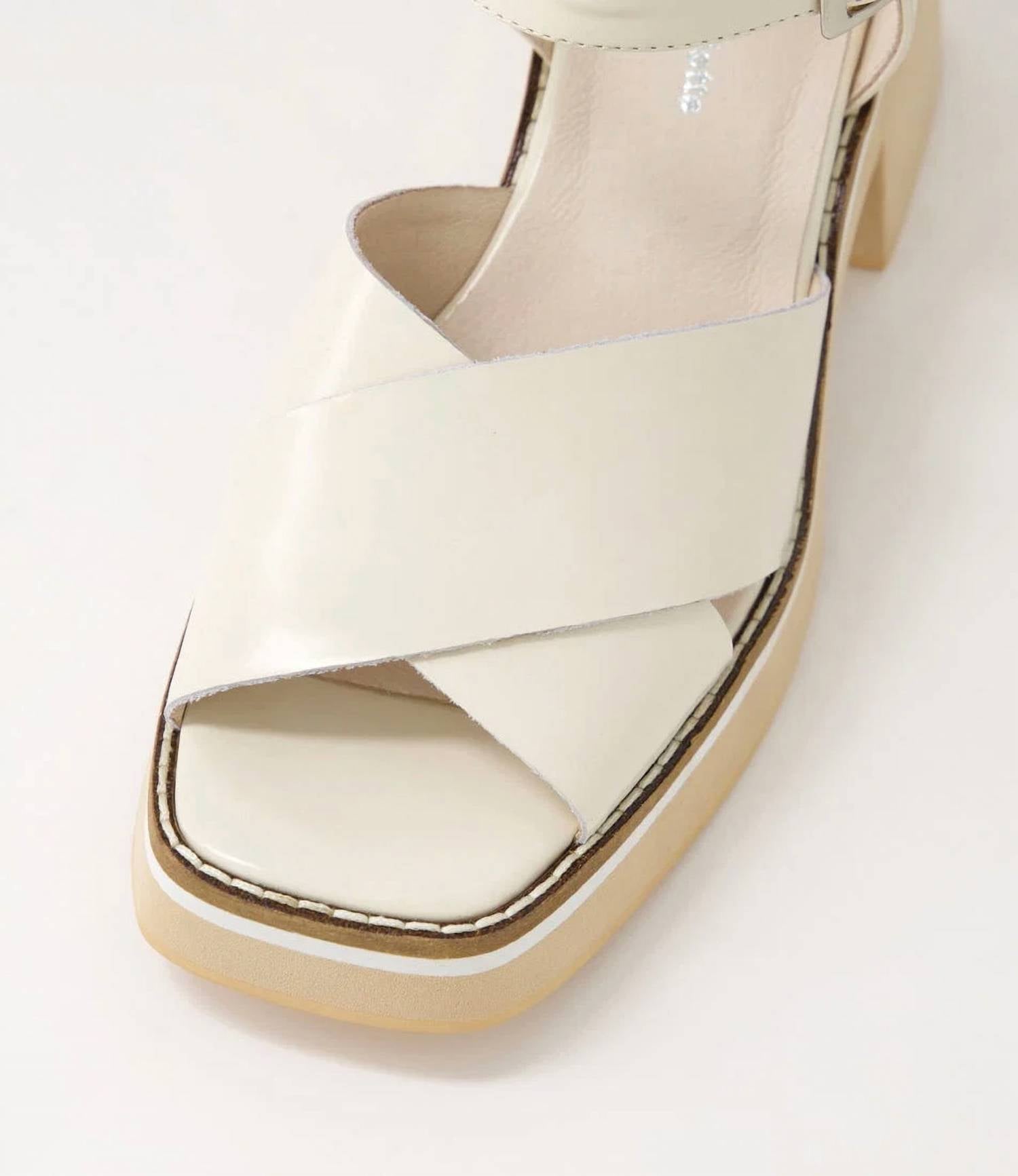 Django & Juliette - Women's Jemi Sandals
