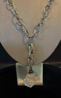 Lost & Found - Pearl necklace with charm