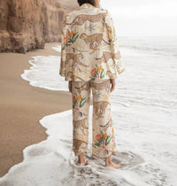 Las Surenas - Cheetah Running Floral Blazer