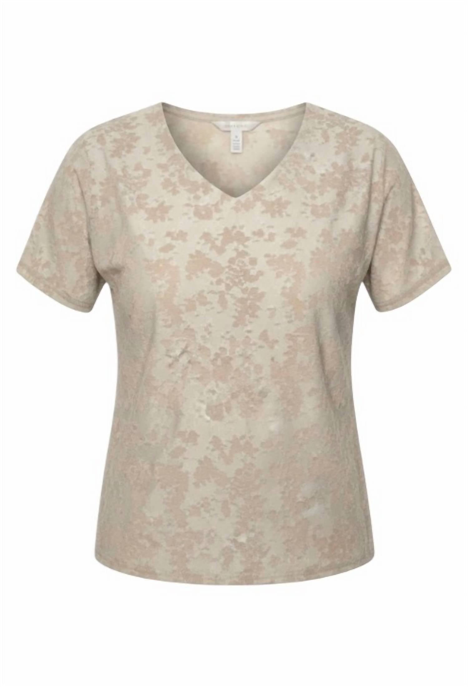 Ethyl - Textured V-neck Tee