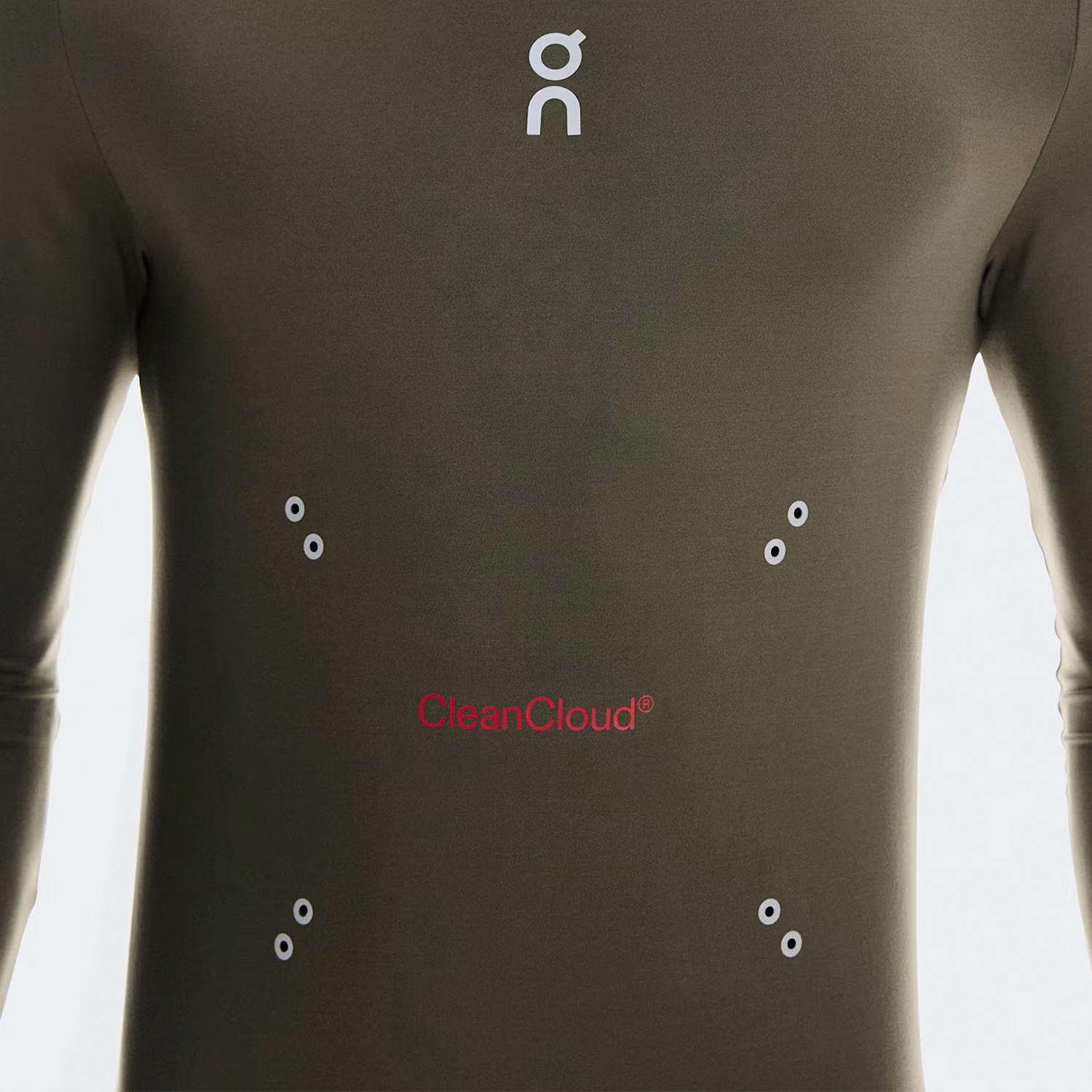 On - Long T Running Top