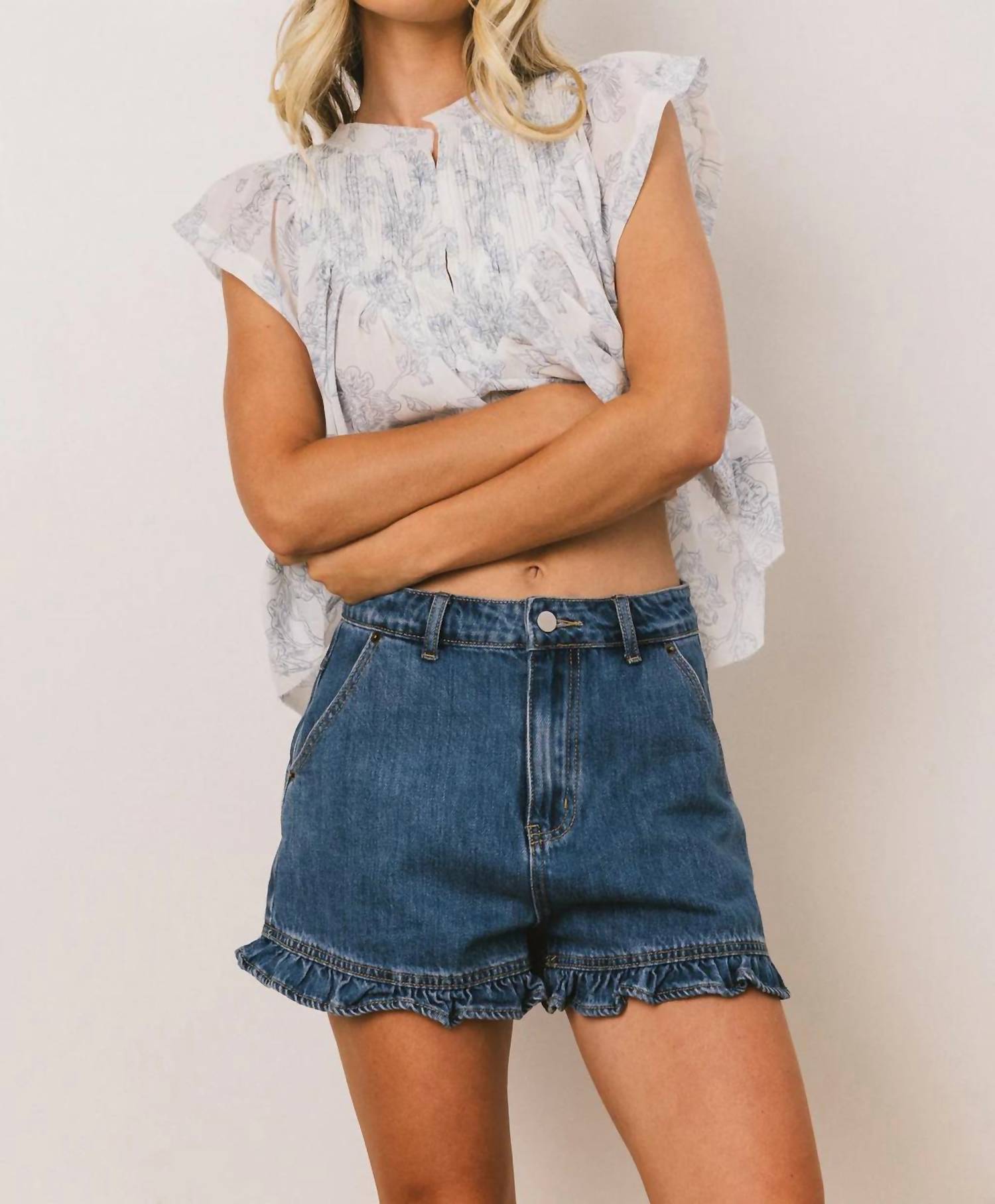 Miou Muse - Women's High-waisted Ruffle Hem Denim Shorts