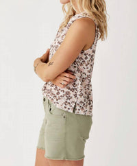 Carve Designs Oahu 4" Twill Short in olive - women's shorts - detail view