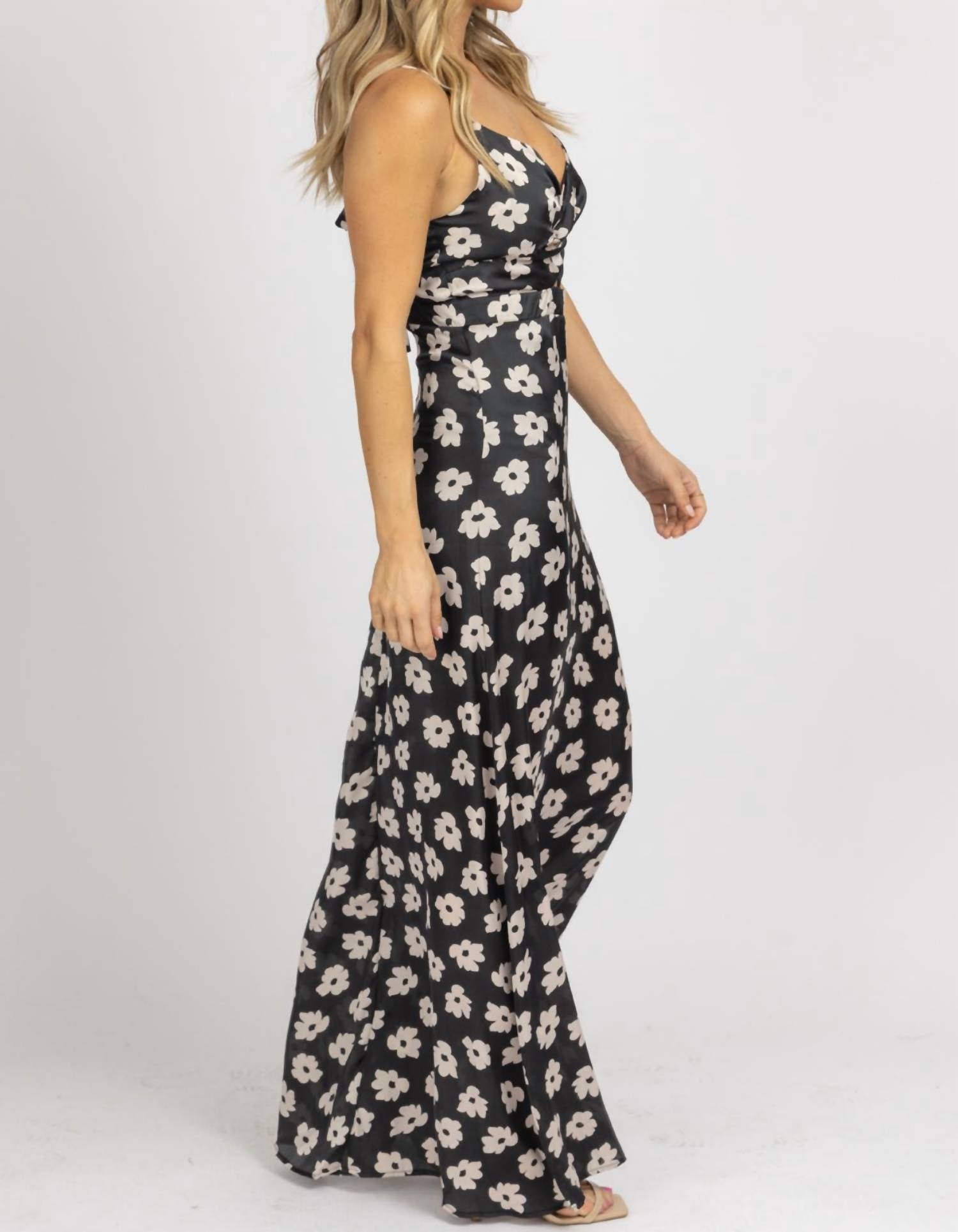 Dee Elly - Floral Twist Maxi Dress