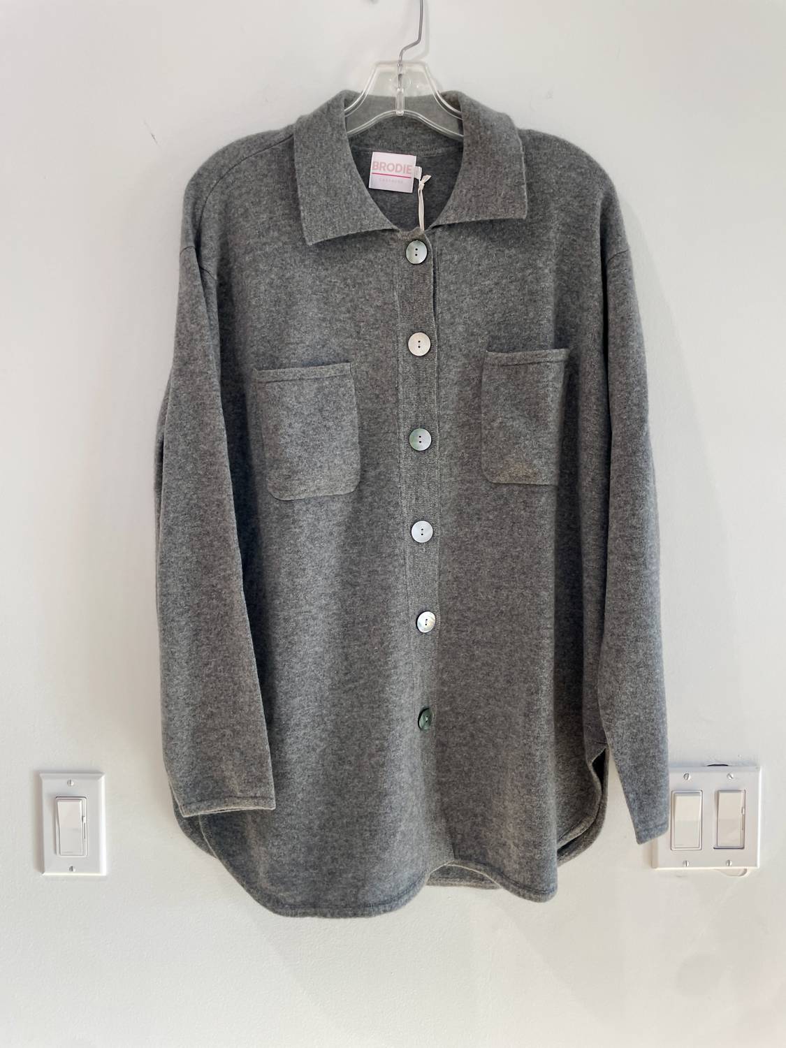 Brodie Cashmere Women's Luxe Imogen Jacket Sweater in grey - women's shirt