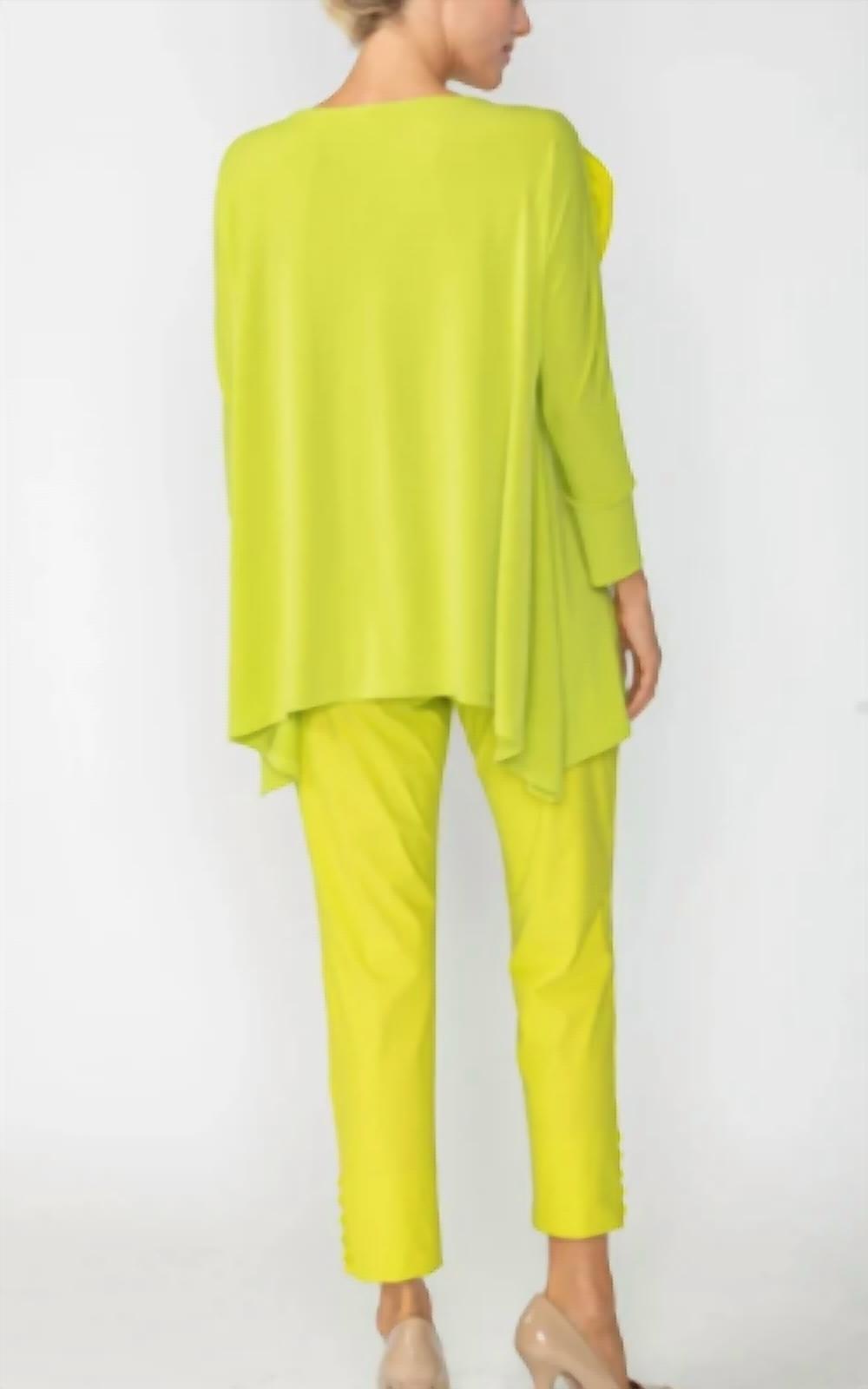 Ic Collection - Boat Neck Top With Rosettes