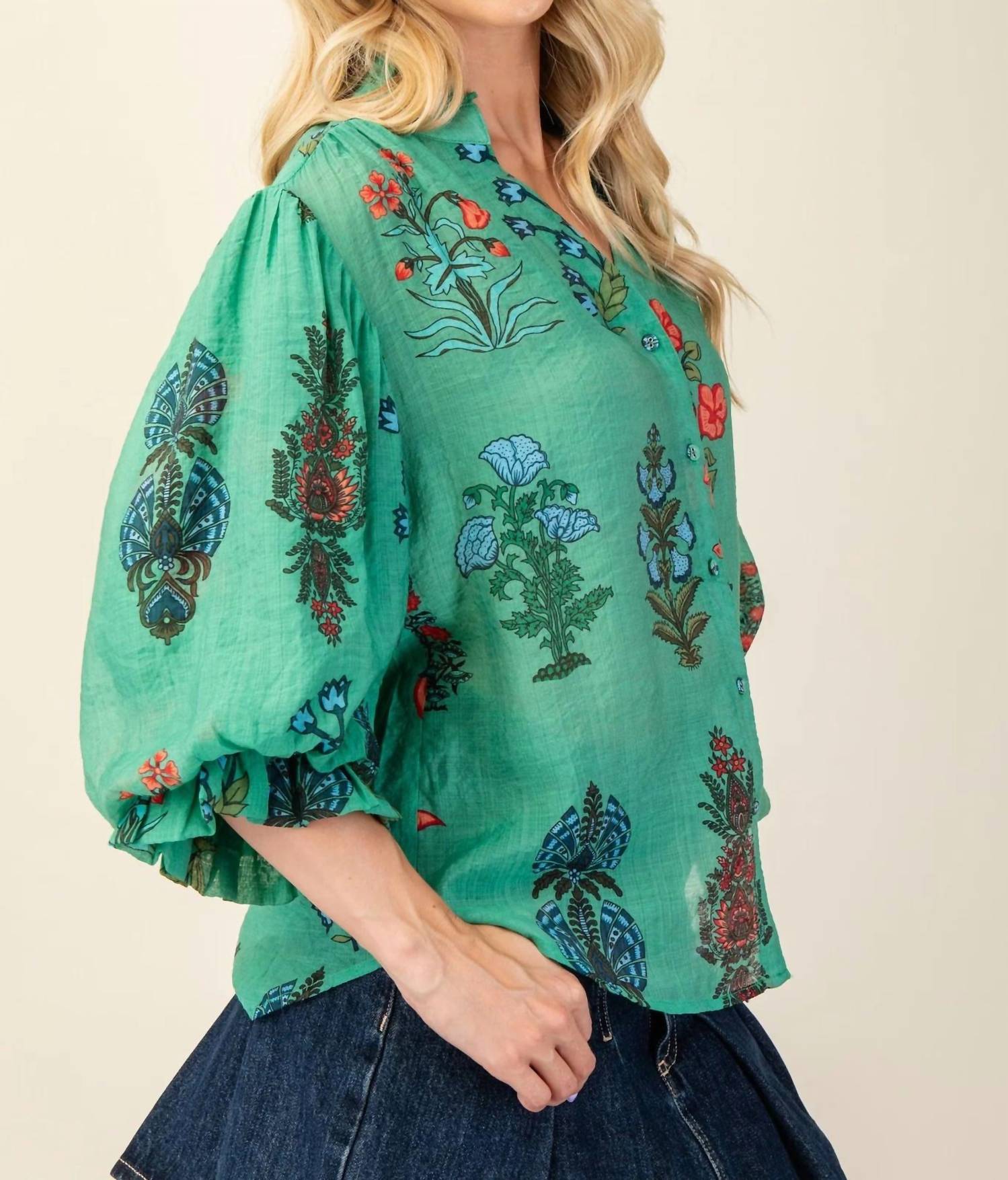 Gigio - Printed Button-down With 3/4 Length Gathered Balloon Sleeves Top
