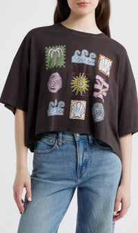 Daydreamer - Seaside Doodle Grid Cropped Oversized Tee