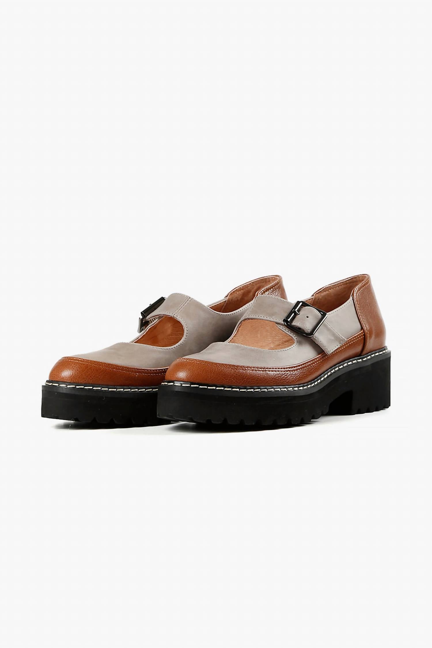 All Black - Women's Buckle Lugg Jane Shoes