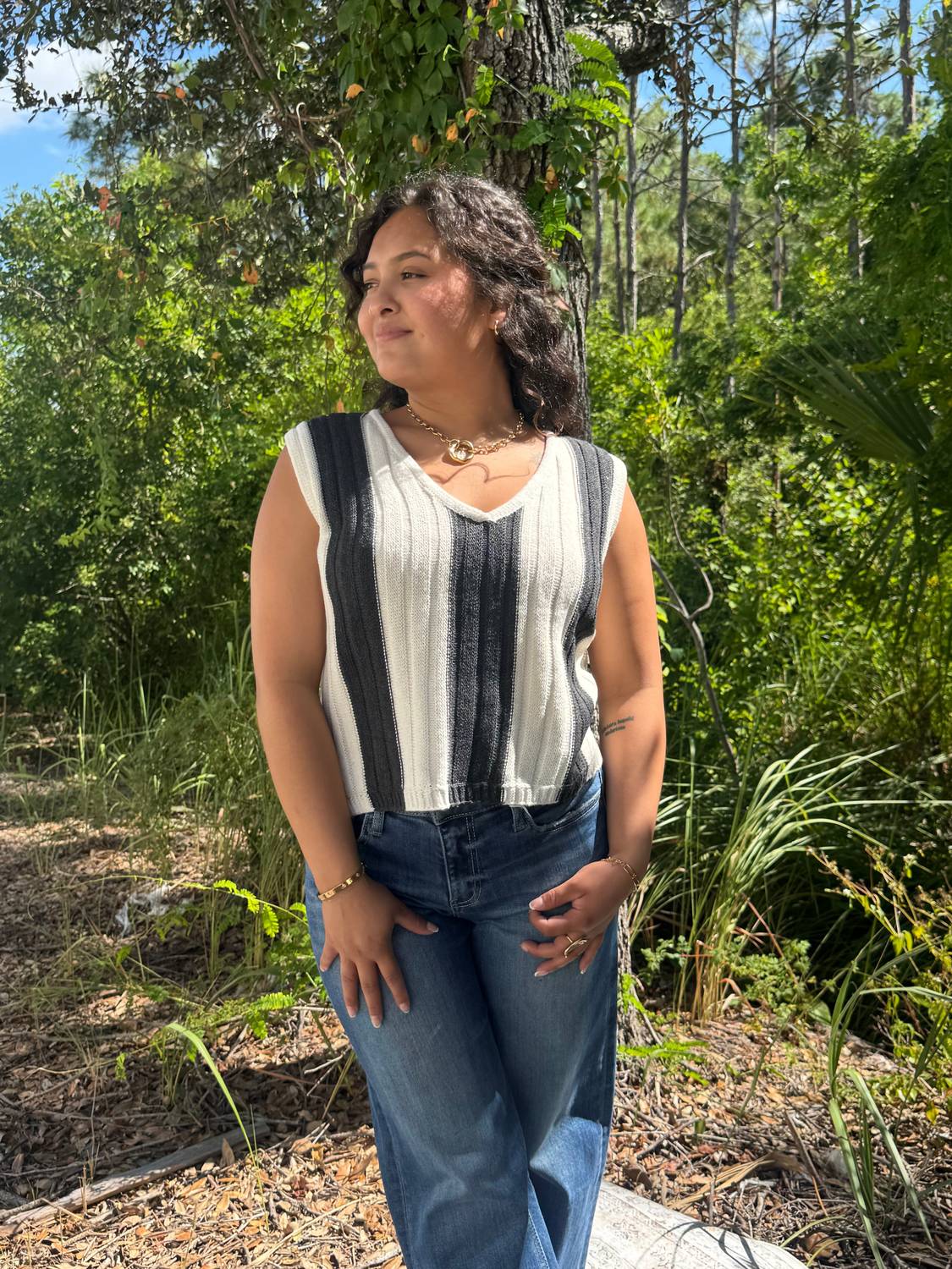 Mello - Stripe Sleeveless V Neck Crochet Top