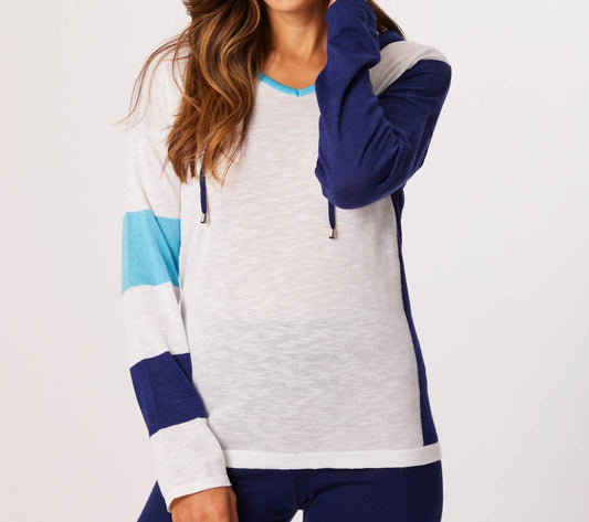 French Kyss - V-neck Long Sleeve Hoodie