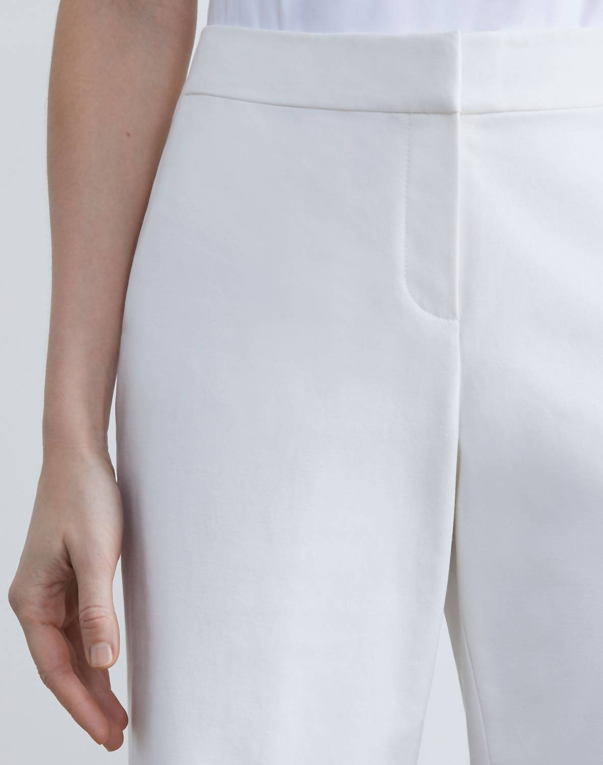 Lafayette 148 - Technical Stretch Cotton Bermuda Short