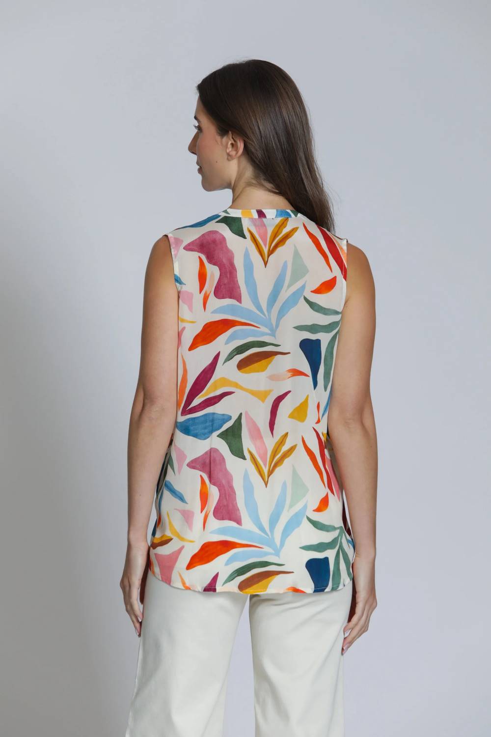 Apny - Sleeveless Button Blouse