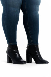 1822 Denim - High-rise Pull-on Skinny Ankle Jeans - Plus