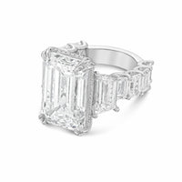 Diana M Jewels - Women's Emerald Lab-Grown Diamond Fashion Ring (12.00 Ct) - Luxe