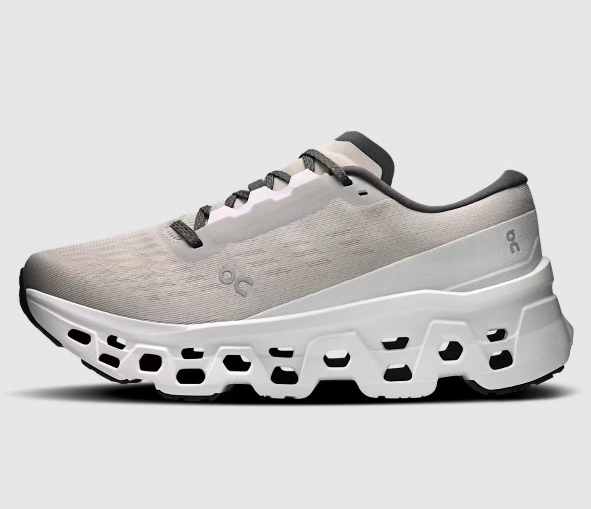 On - Women's Cloudmonster 3 Shoe