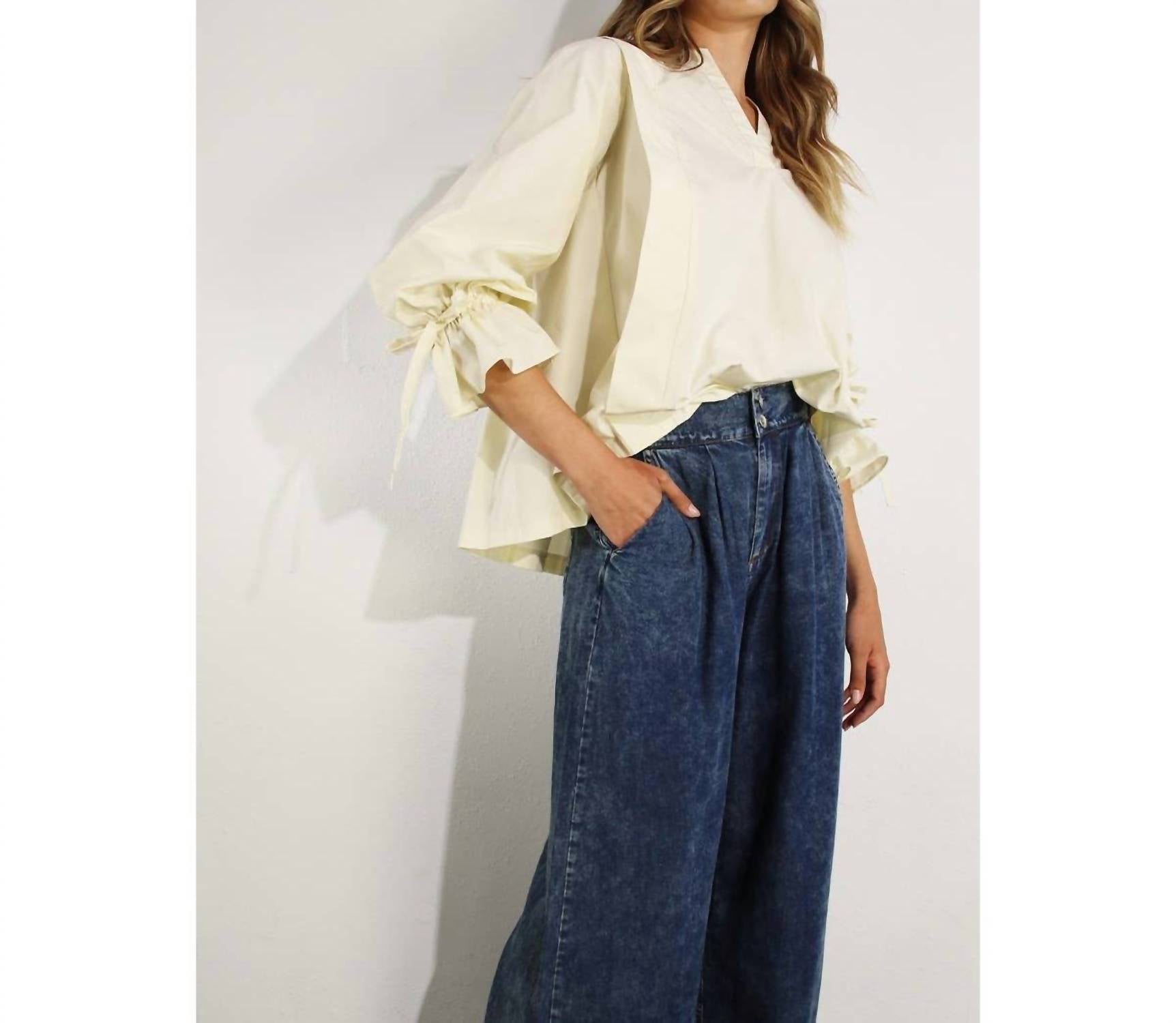 Mulla - Pleated In Back Cotton Blouse