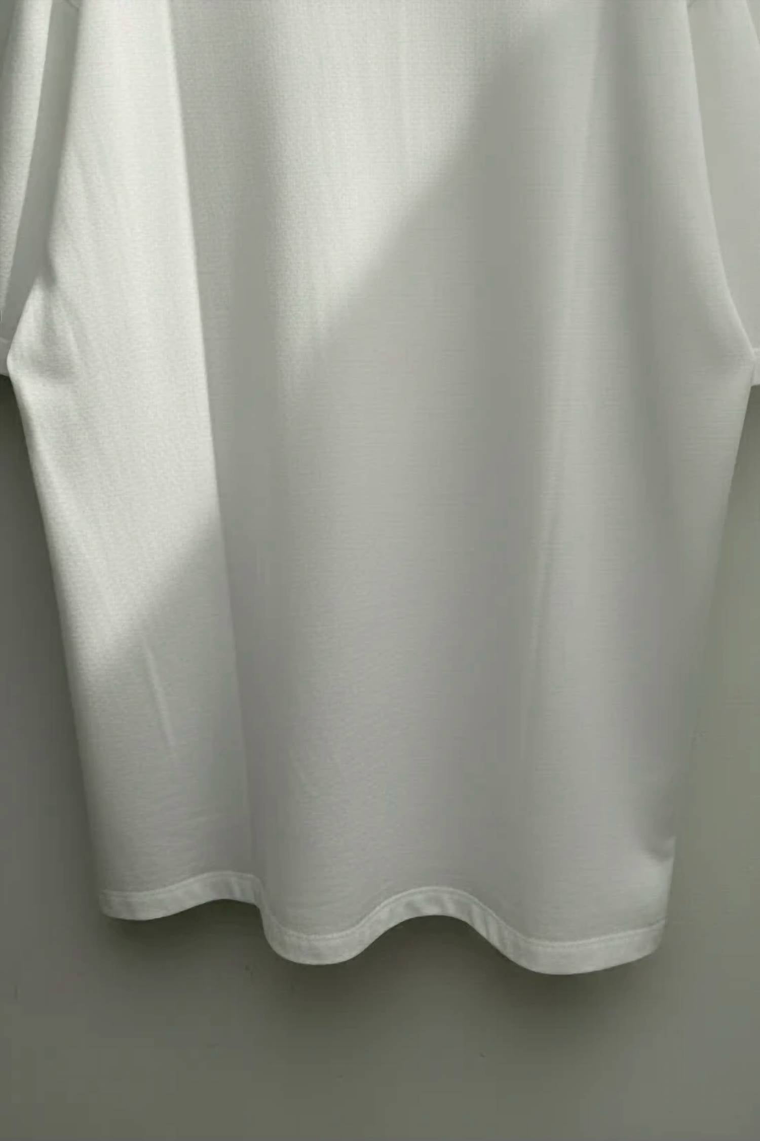 Kimmy - Women's Vintage Patch T Shirt
