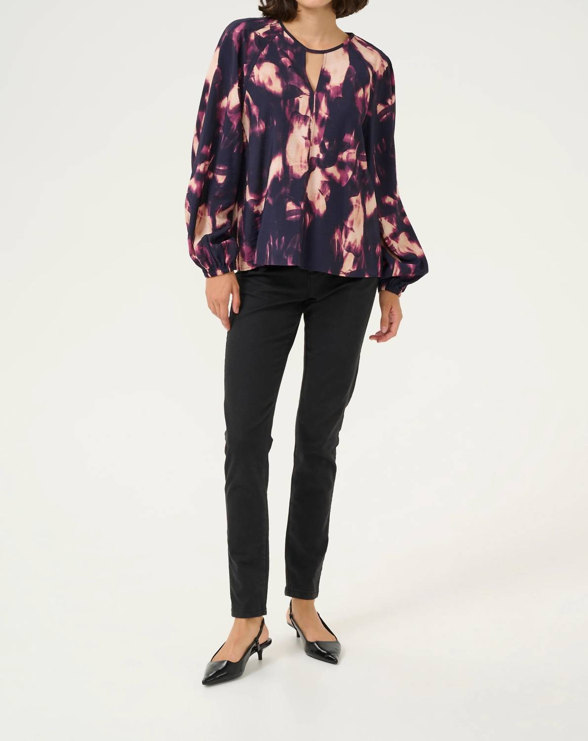 Kaffe - Kadunora Cutout Neck Casual Fit Blouse