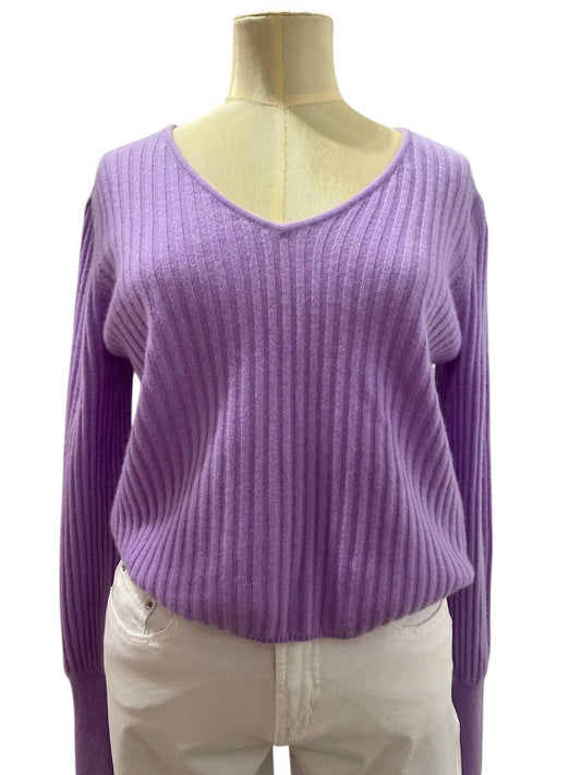 &Isla - V-NECK SWEATER