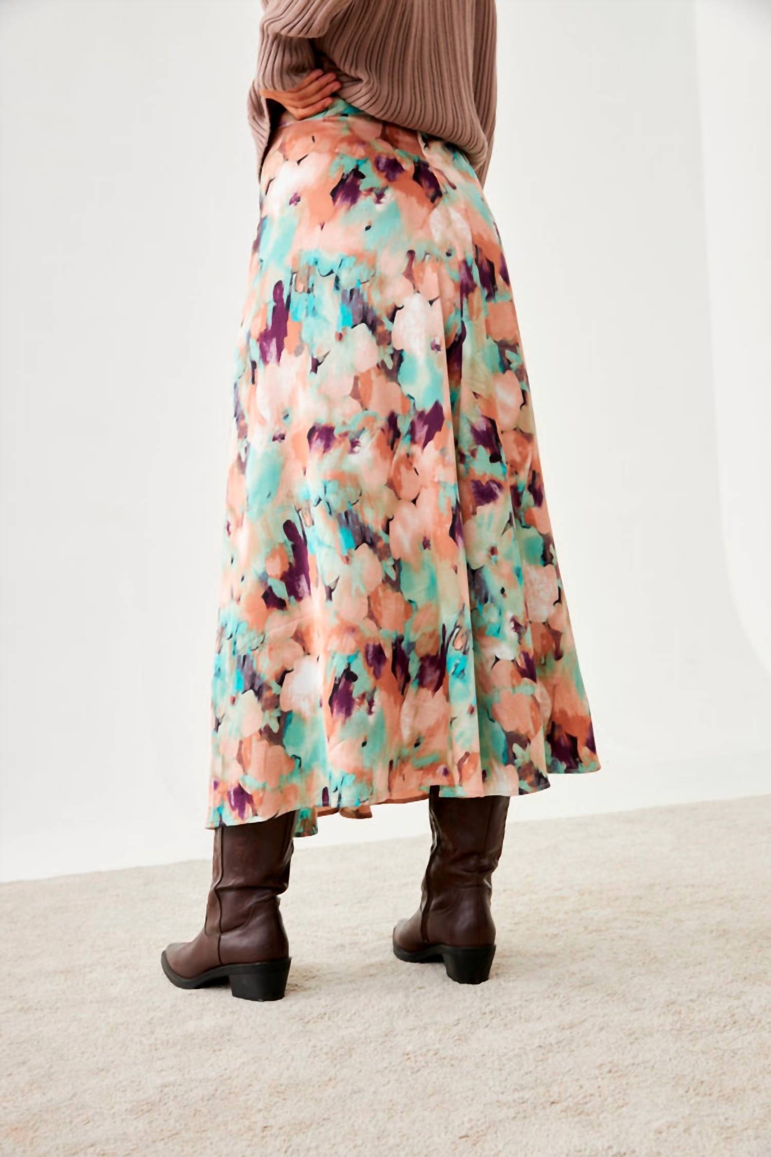 NUD by Nekane Long Printed Cross Skirt in dusty pink - women's skirt - detail view