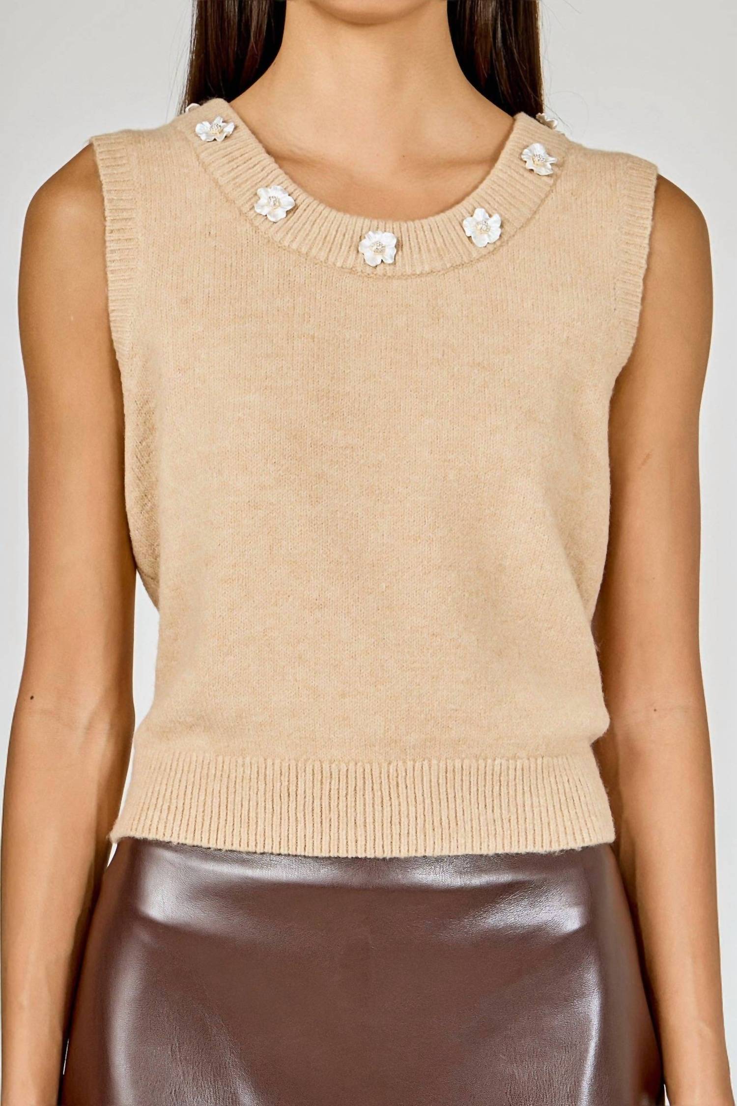 Endless Rose - Floral Button Knit Vest
