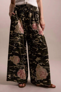 Blue Velvet - Flower Patchwork Elastic Waist Wide Leg Camo Pants