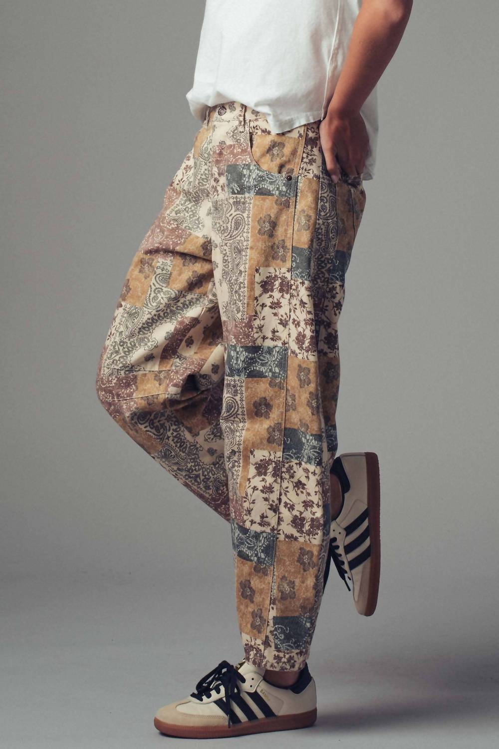 Urban Daizy - Wanderlust Patchwork Barrel Jeans
